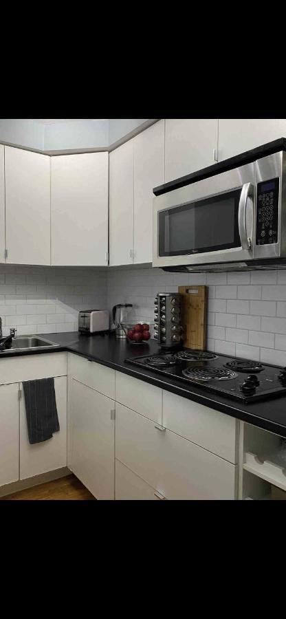 Cozy Vancouver Condo Екстериор снимка